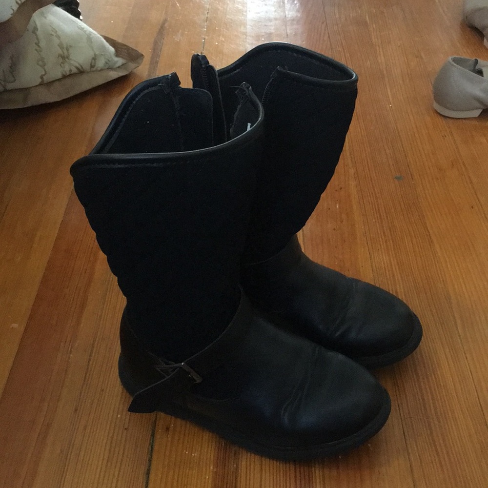 Girls boots